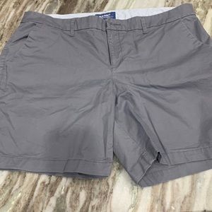 Old navy size 14 grey shorts